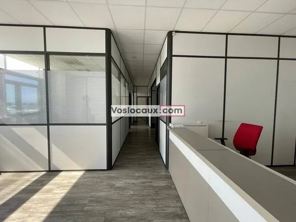 Bureau 178 m²