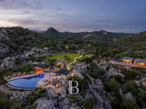 Bonifacio, 4 Chambres, Piscine, Pied dans l'eau, Vue mer Panoram