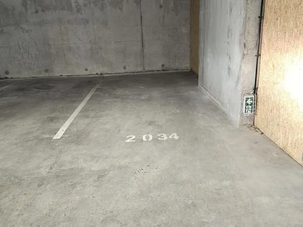 Parking ST HERBLAIN