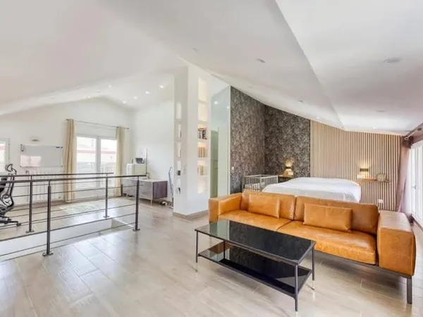 Maison 8 pièces 190 m²