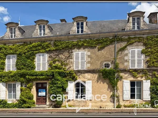 Dpt Vienne (86), à vendre Champigny-En-Rochereau maison P8 de 220 m² - Terrain de 1 017,00 m²