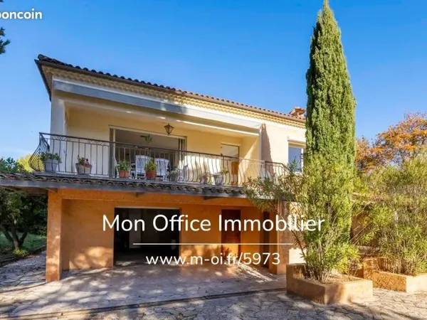 Maison 5 pièces 200 m²