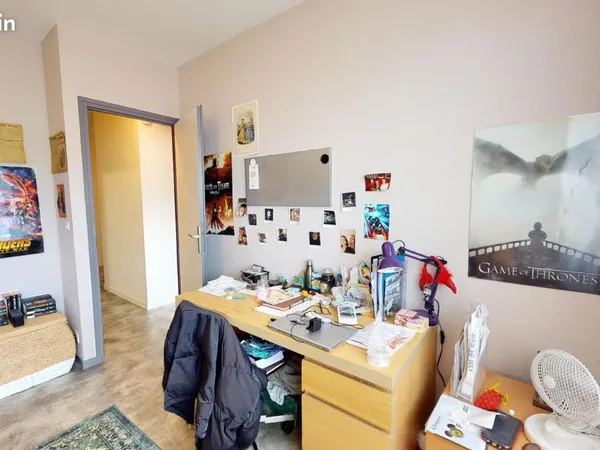 Chambre 4 pièces 91 m²
