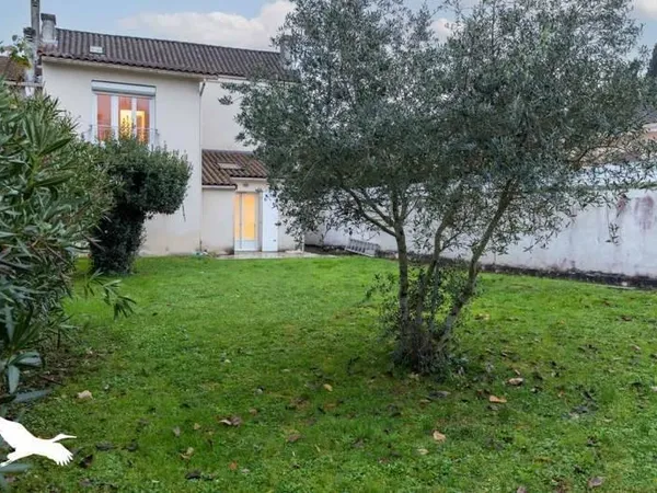 Maison 5 pièces 144 m²