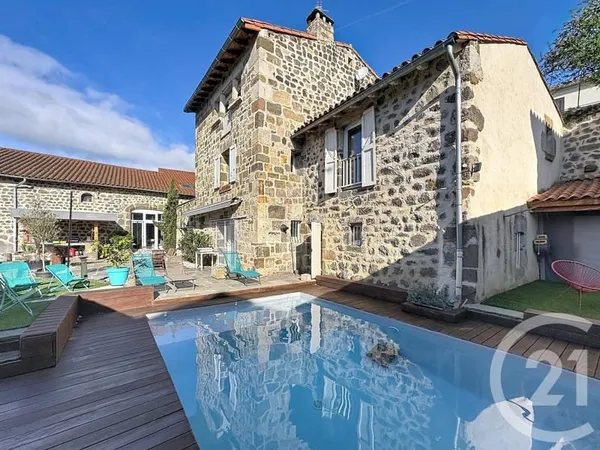 Maison 6 pièces 306 m²