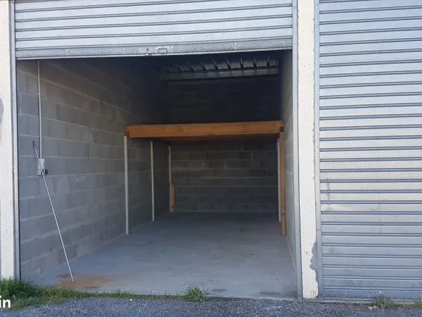 Local d’activité et entrepôt Location La Salvetat-Saint-Gilles   260€