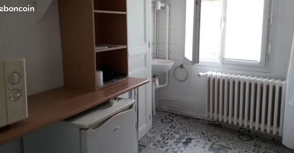 Chambre meublée à louer