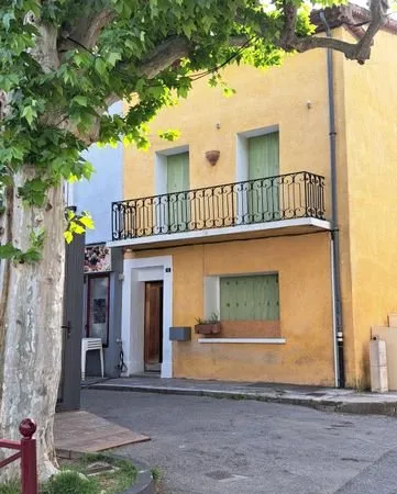 Location t3 oraison centre vill