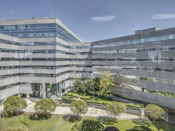 Bureaux 6928 m²