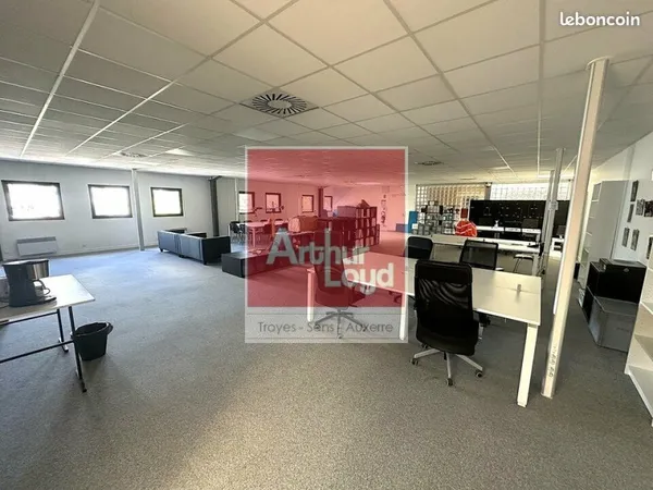BUREAUX 188 m² TROYES