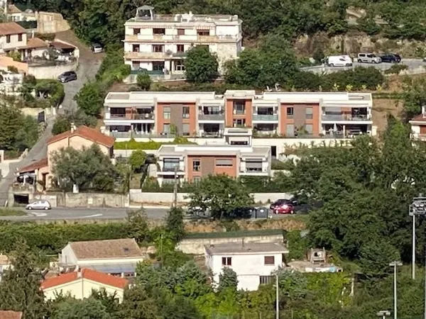 3P + Box 25.000€ en option
