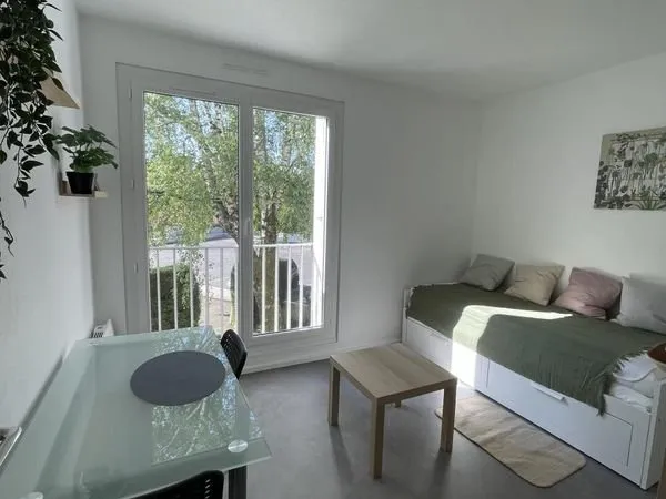Studio 1 pièce 17 m²