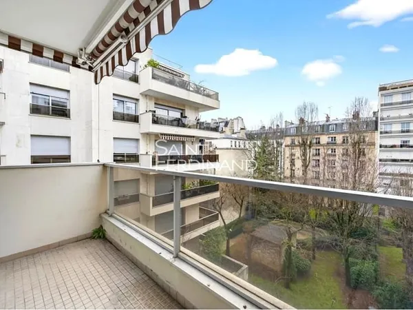 NEUILLY - MAIRIE