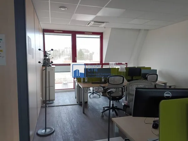 Bureaux 861 m²