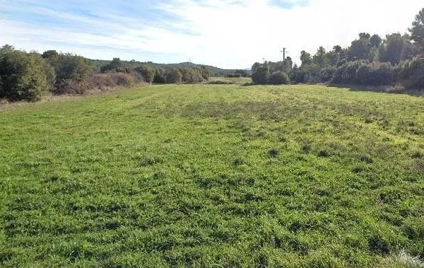 Terrain 1200 m²