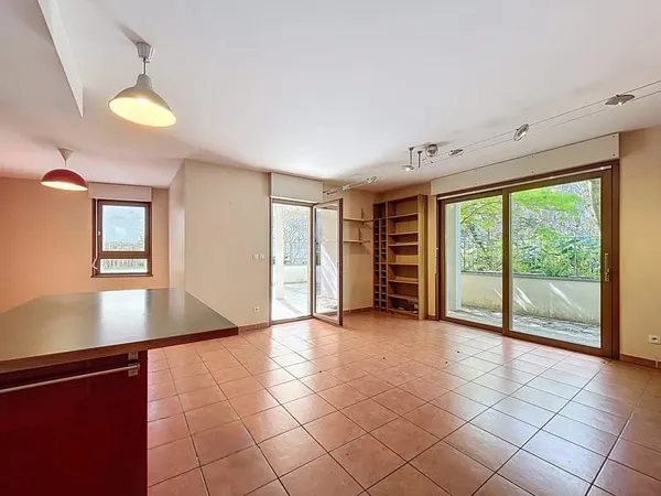 T4 caserne de Bonne + terrasse 65 m2