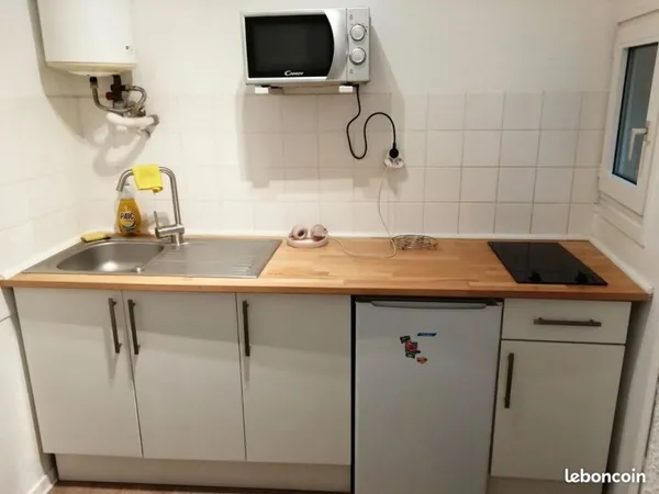 T1 meublé avec terrasse Hyper centre Tout inclus