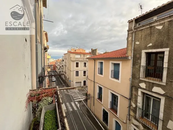 VENTE GRAND APPARTEMENT AVEC TRAVAUX QUARTIER HAUT A SETE
