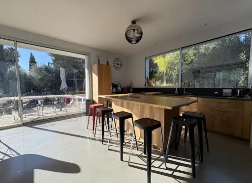 Maison 5 pièces 205 m²