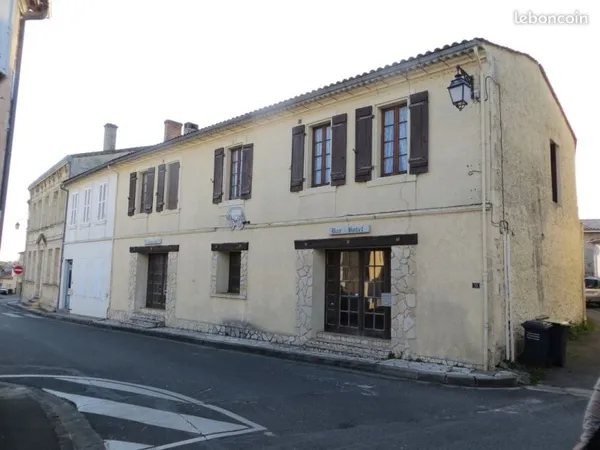 Bâtiment au Centre Ville