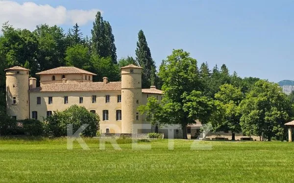 Exceptionnel Château restauré - Vue exceptionnelle