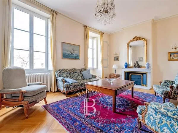 Bordeaux Jardin Public - Appartement 181m² - Terrasse - Ascenseur - Garage
