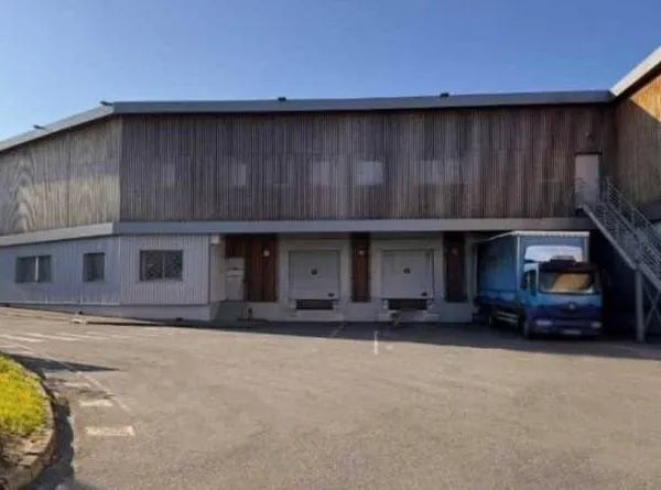 Local d'activité 5200 m²