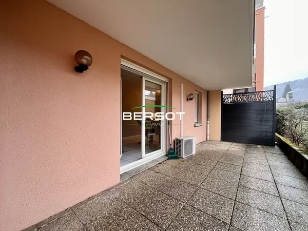 Studio meublé 33 m2 avec grande terrasse ? Besançon rue de Dole