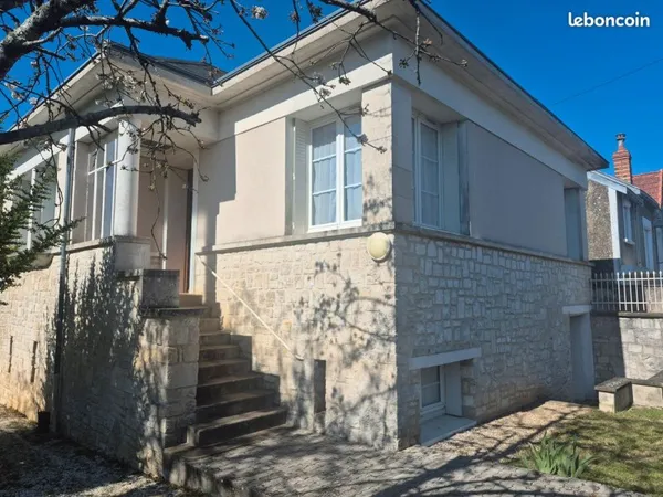 A louer une charmante maison T5 Poitiers