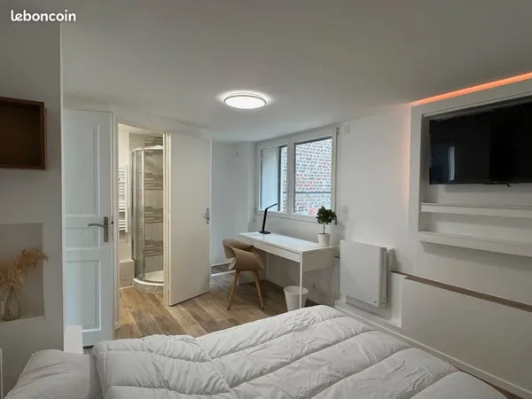 Joile chambre avec SDB et WC privés