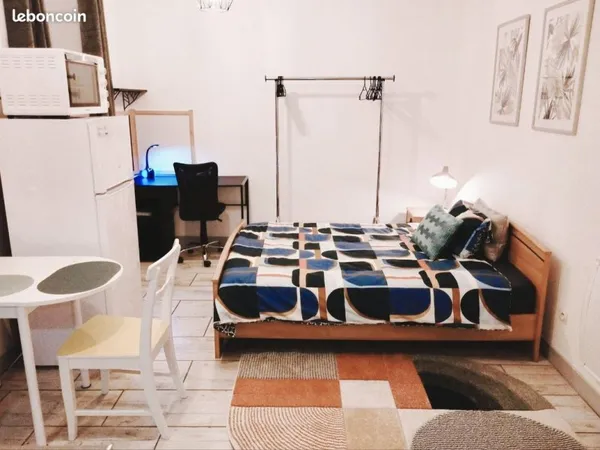 Location studio meublé 22m2