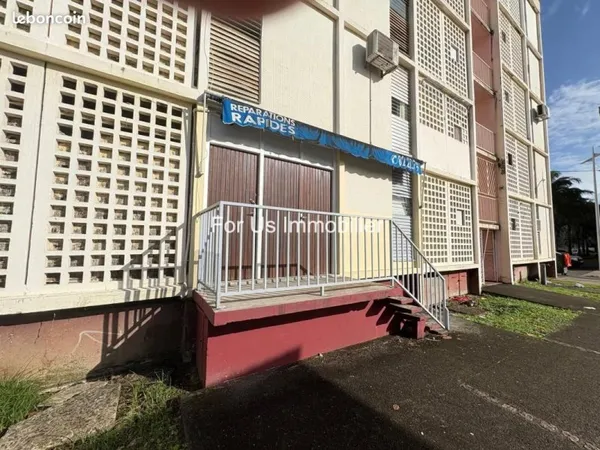 Local commercial 24 m²