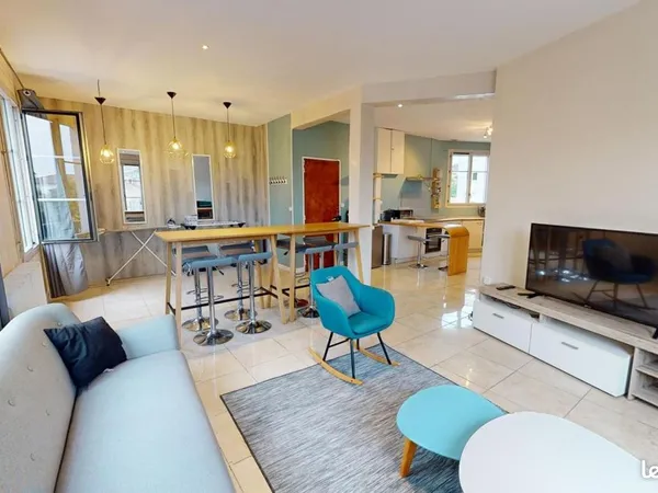 Chambre 7 pièces 146 m²