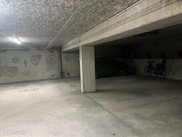 Parking à louer