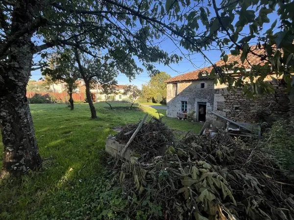 Grange de 1 pièces principales