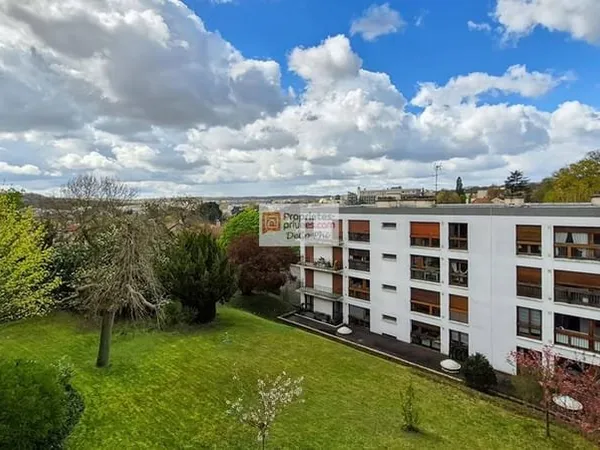 Appartement 5 pièces 152 m²