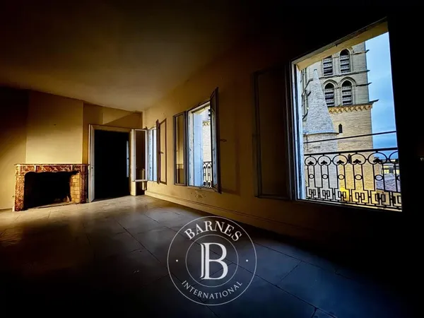 Montpellier - Appartement de 150 m2 vue cathédrale St Pierre