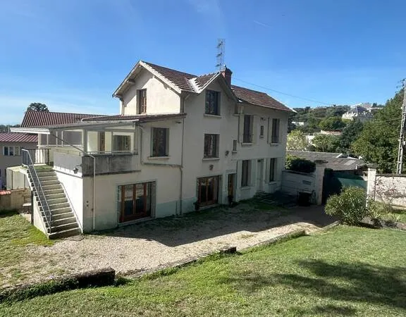 Maison 6 pièces 194 m²