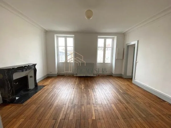 BOURGES RÉPUBLIQUE - BALCONS - LUMINEUX - DPE C