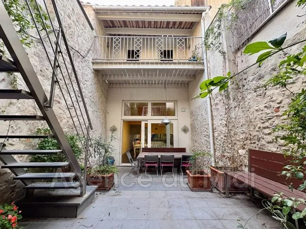 Maison 6 pièces 194 m²