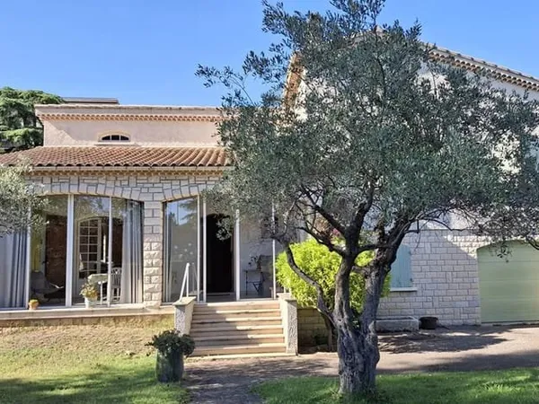 Maison 7 pièces 152 m²