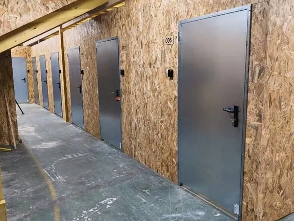 Box de stockage sécurisé - Centre Lisieux - Accès camion / toutes tailles