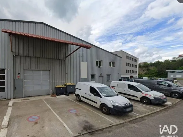 Local d'activité 1 pièce 330 m²