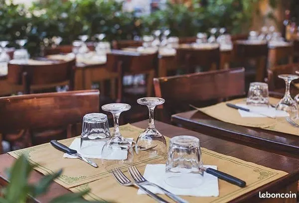 Commerce restaurant, bar 110 m²
