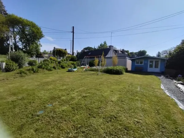 MAISON EN PIERRES AVEC JARDIN ET DEPENDANCE