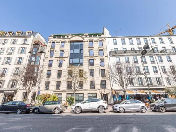 Bureaux 158 m²