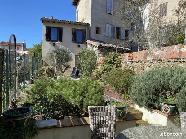 Maison de ville 5 pièces 222 m²