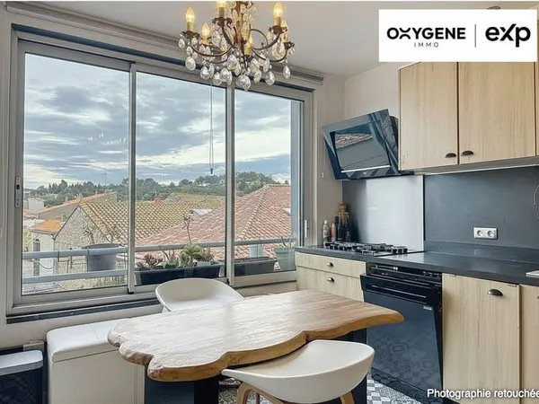 AU COEUR DE LEUCATE VILLAGE - APPARTEMENT À DEUX PAS DES COMMER