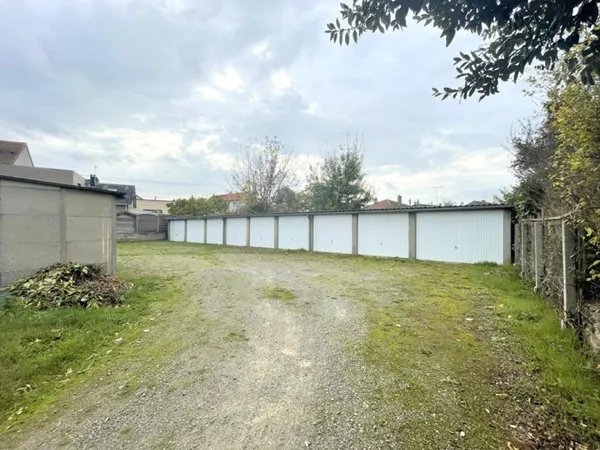 Lot de 15 Garages - Le Mans - Batignolles