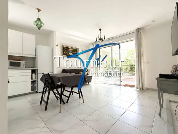 RARE SANARY HYPERCENTRE STANDING 2023 BEAU T2 GRANDE TERRASS